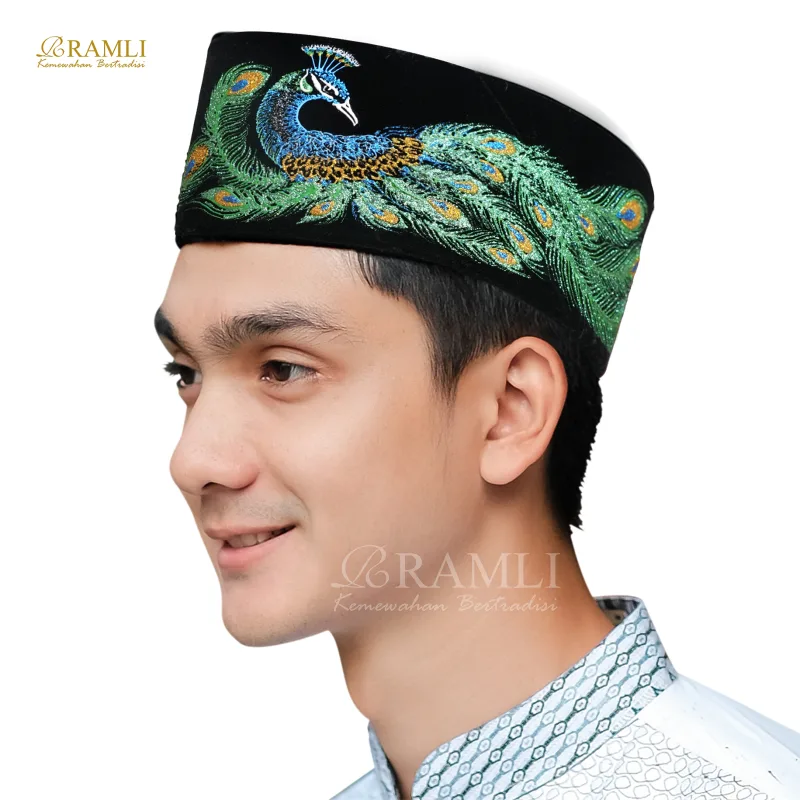 Ramli Songkok Lukis Merak AC Tinggi 9